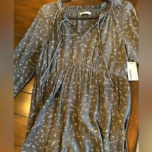 Grey floral maternity top